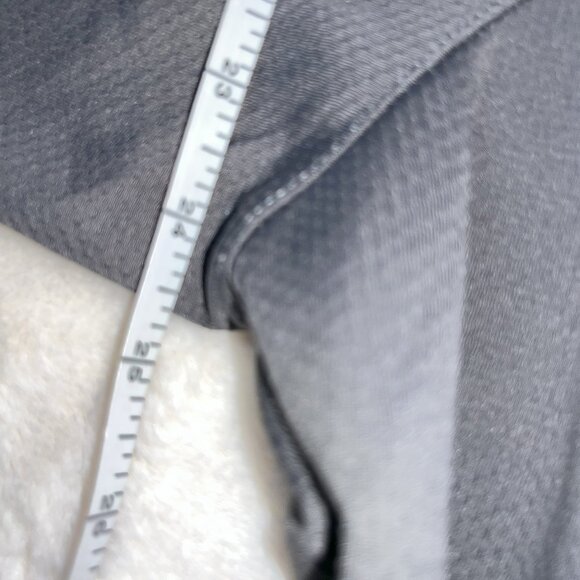 Athletic pullover quarter zip - Salesforce branded - Picture 7 of 8